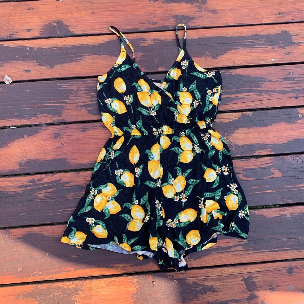 H&M Jumpsuit Romper Size 4